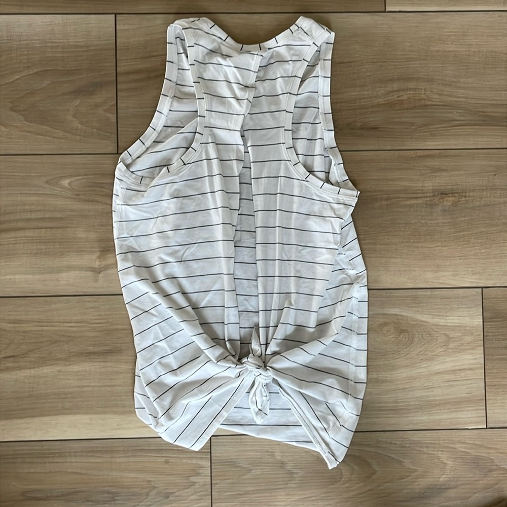 Lululemon | Tie Back Tank - Size 2